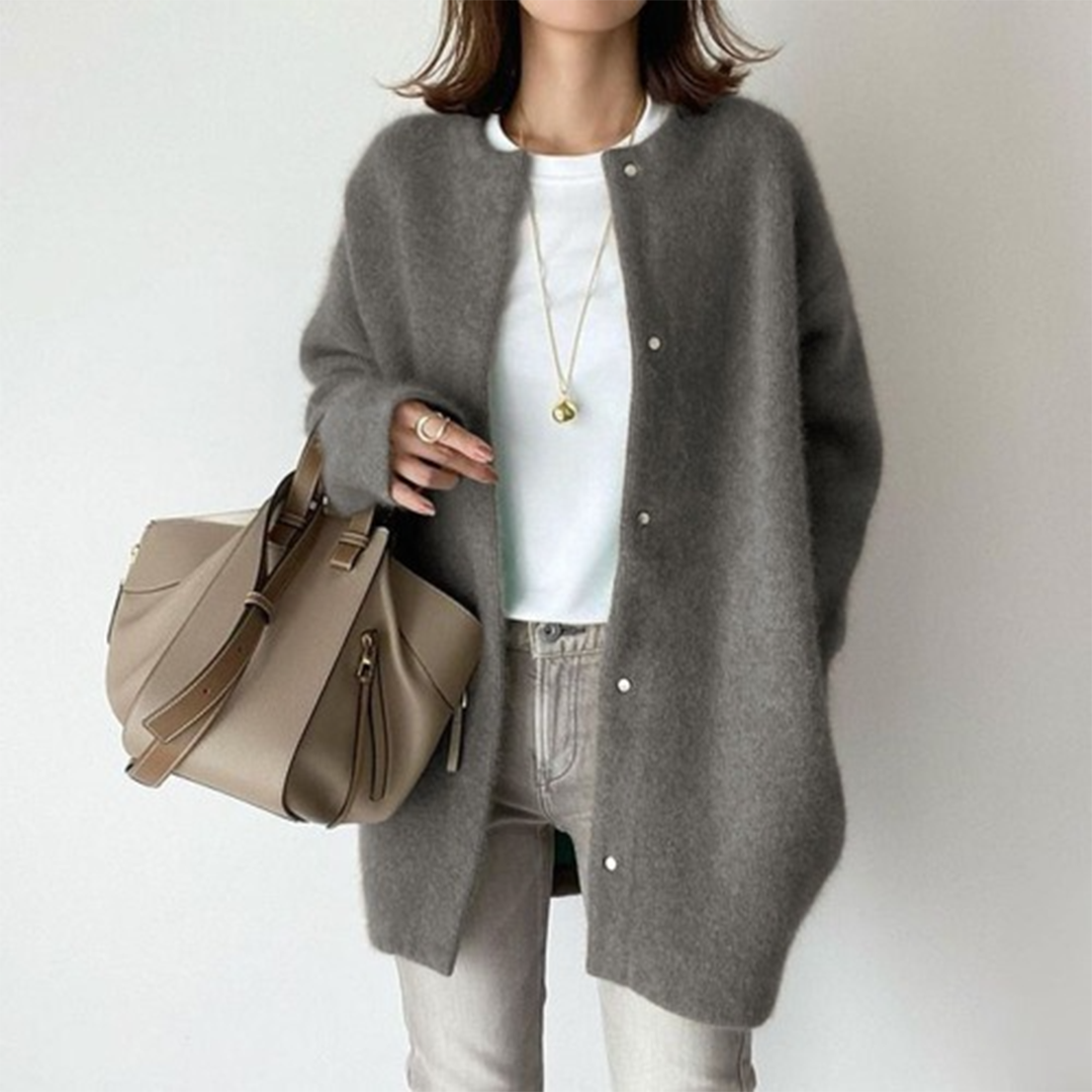 Hélène | Cardigan Beige Fluffy Uld Knaplukket Oversized til Kvinder