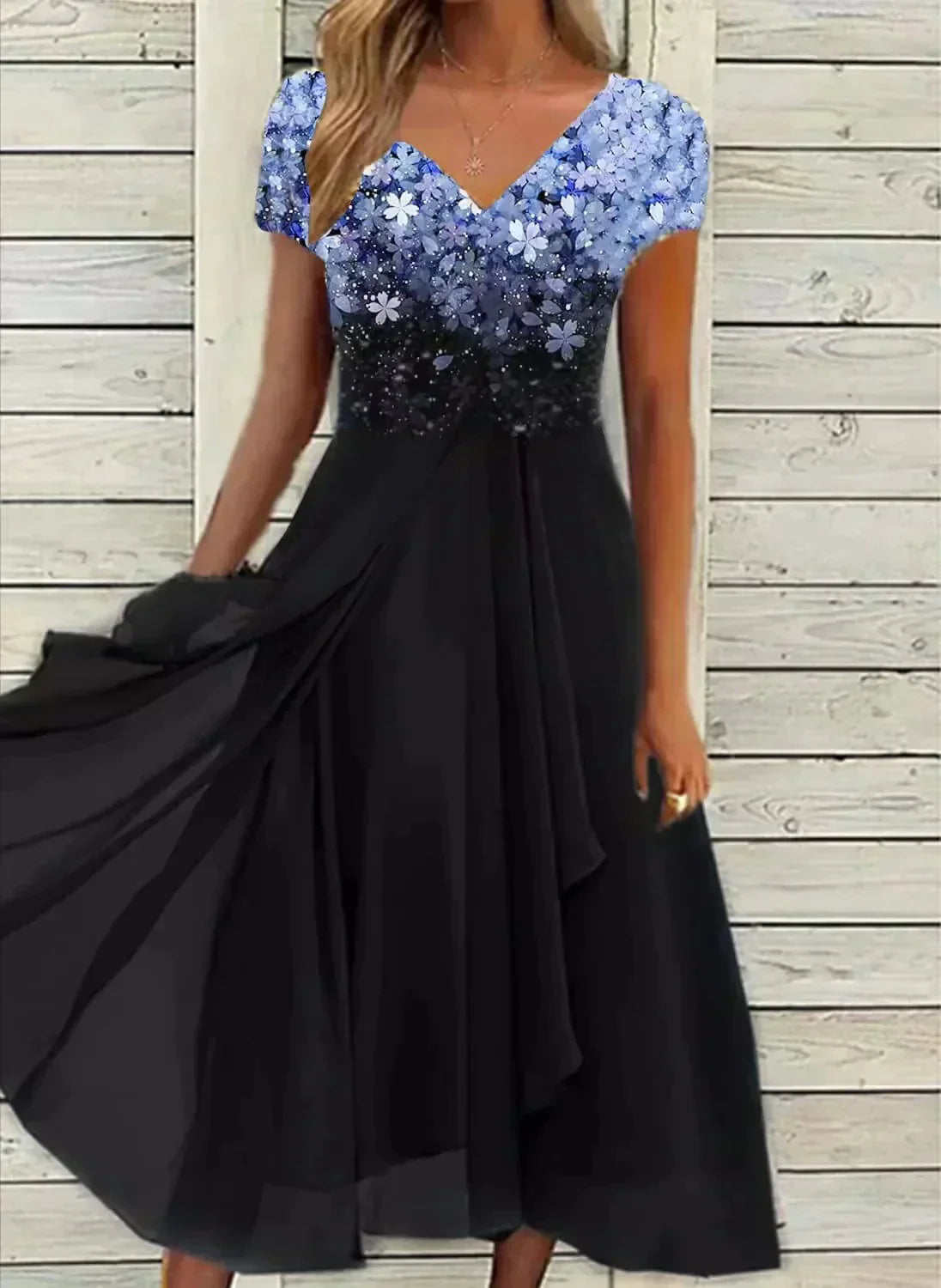 Camille Laurent | Elegant festkjole i midi-længde med blomsterprint og chiffon
